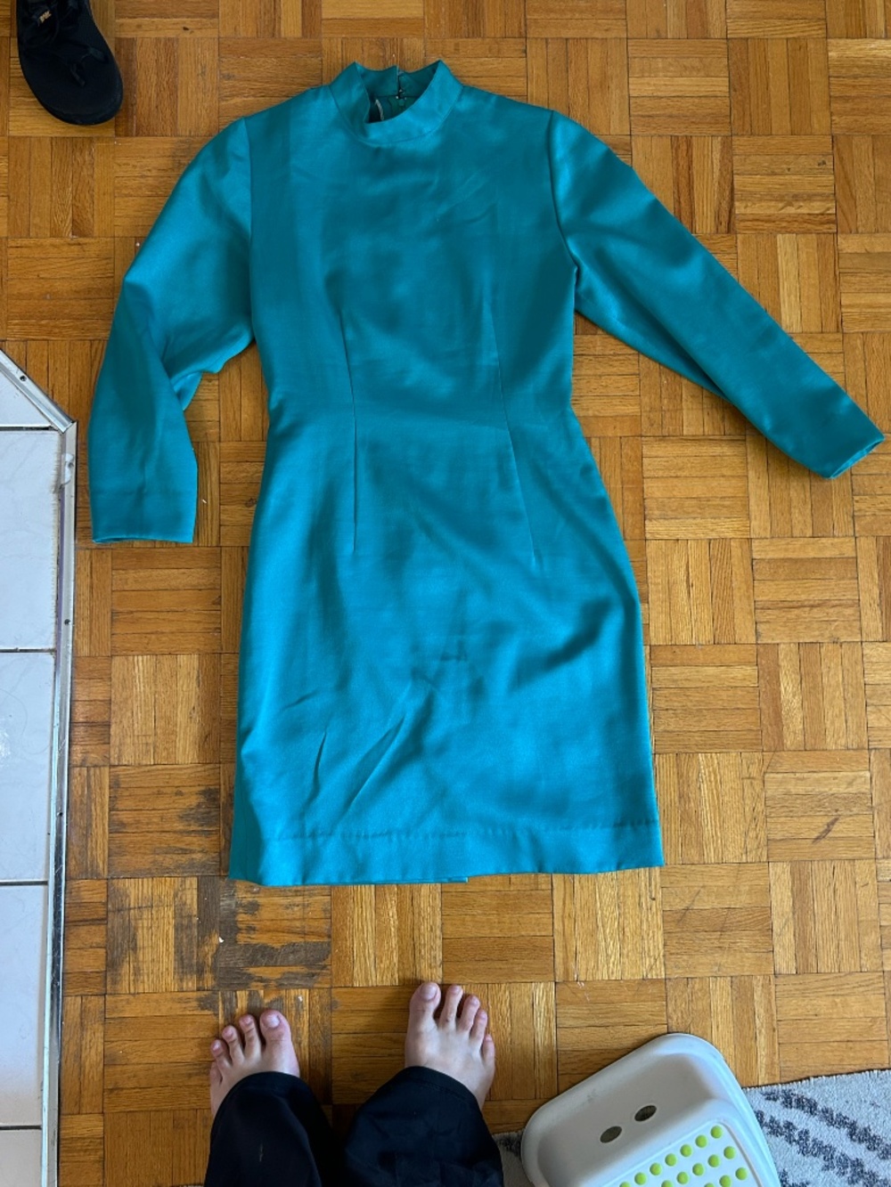 Unreal vintage teal 70s dress * accepting offers